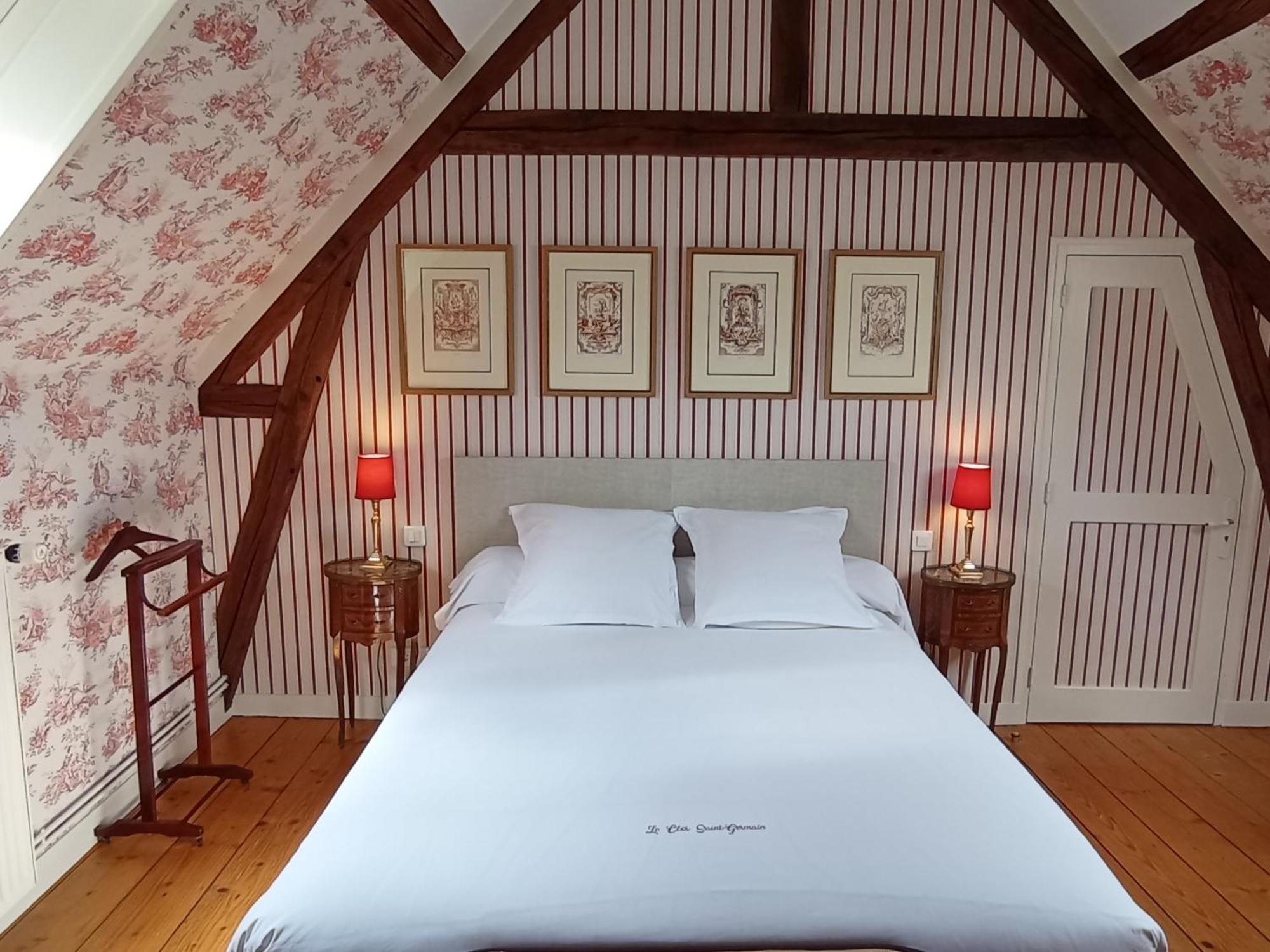 Le Clos Saint-Germain Rugles Ngoại thất bức ảnh