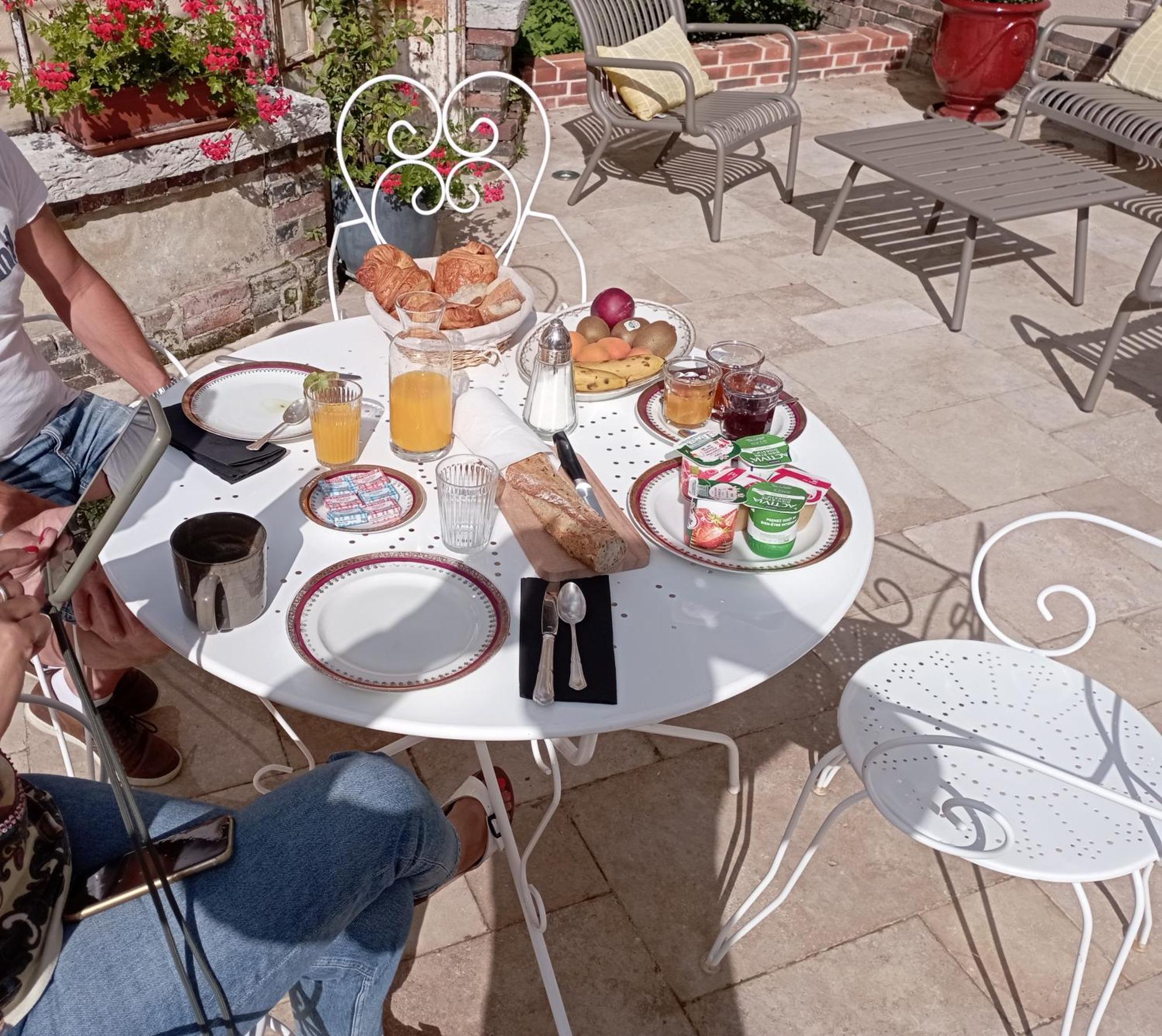 Le Clos Saint-Germain Rugles Ngoại thất bức ảnh